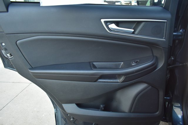 Used 2022 Ford Edge SEL image 32