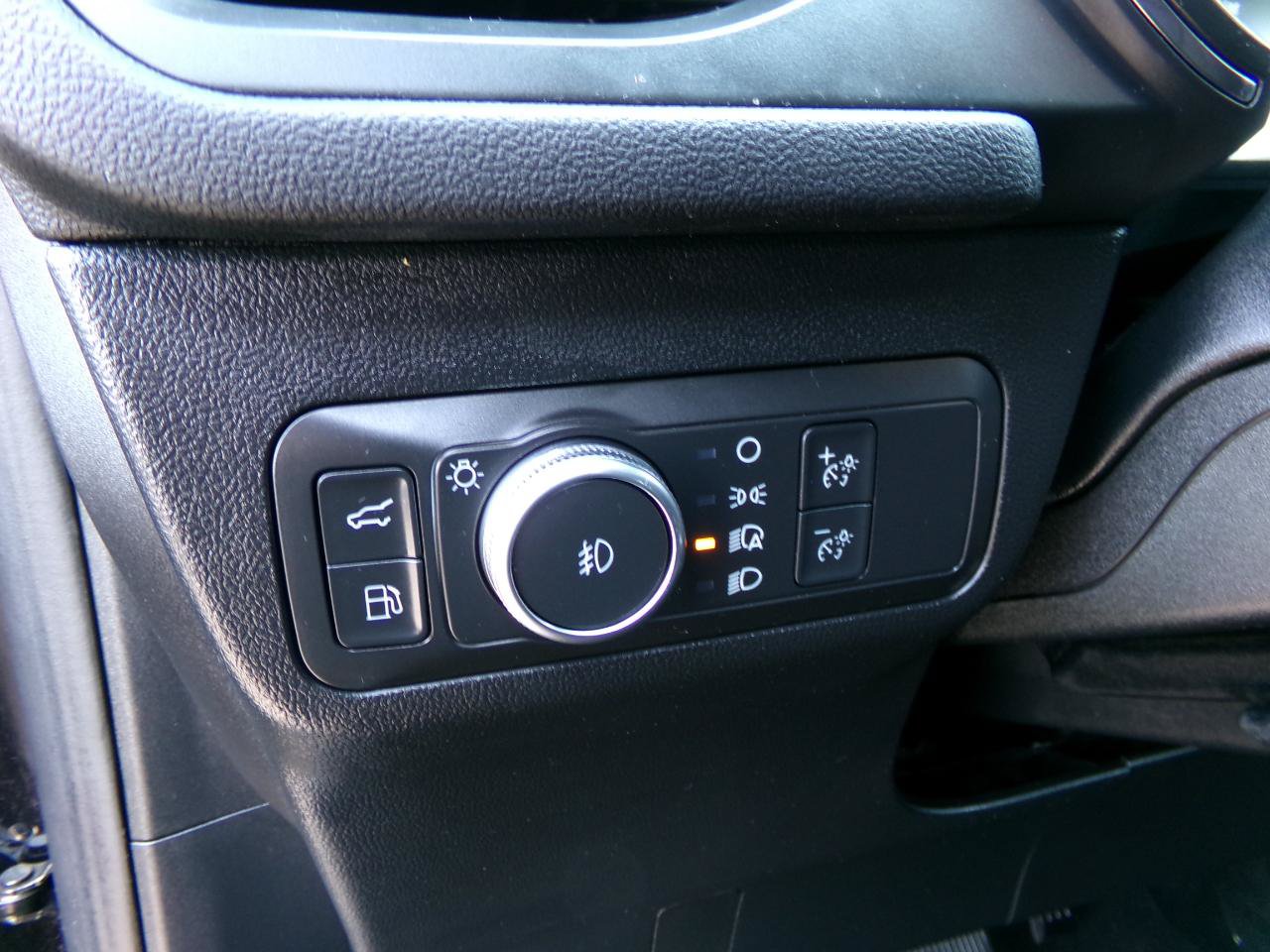 Used 2022 Ford Escape Titanium AWD/4WD image 15