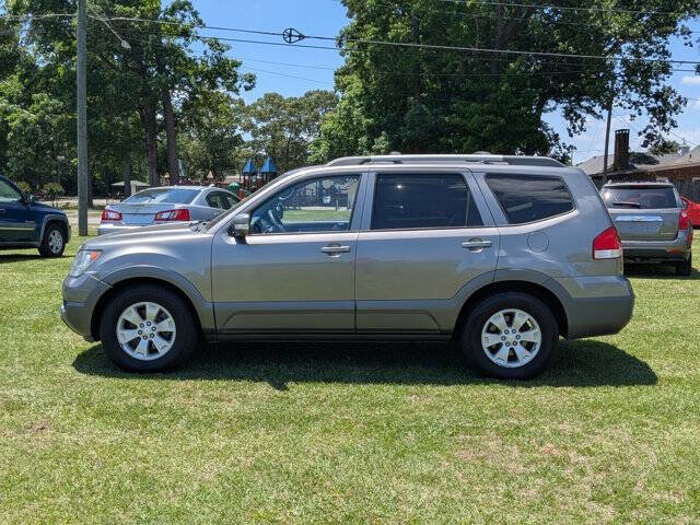 Used 2009 Kia Borrego LX w/ Convenience Pkg RWD image 6