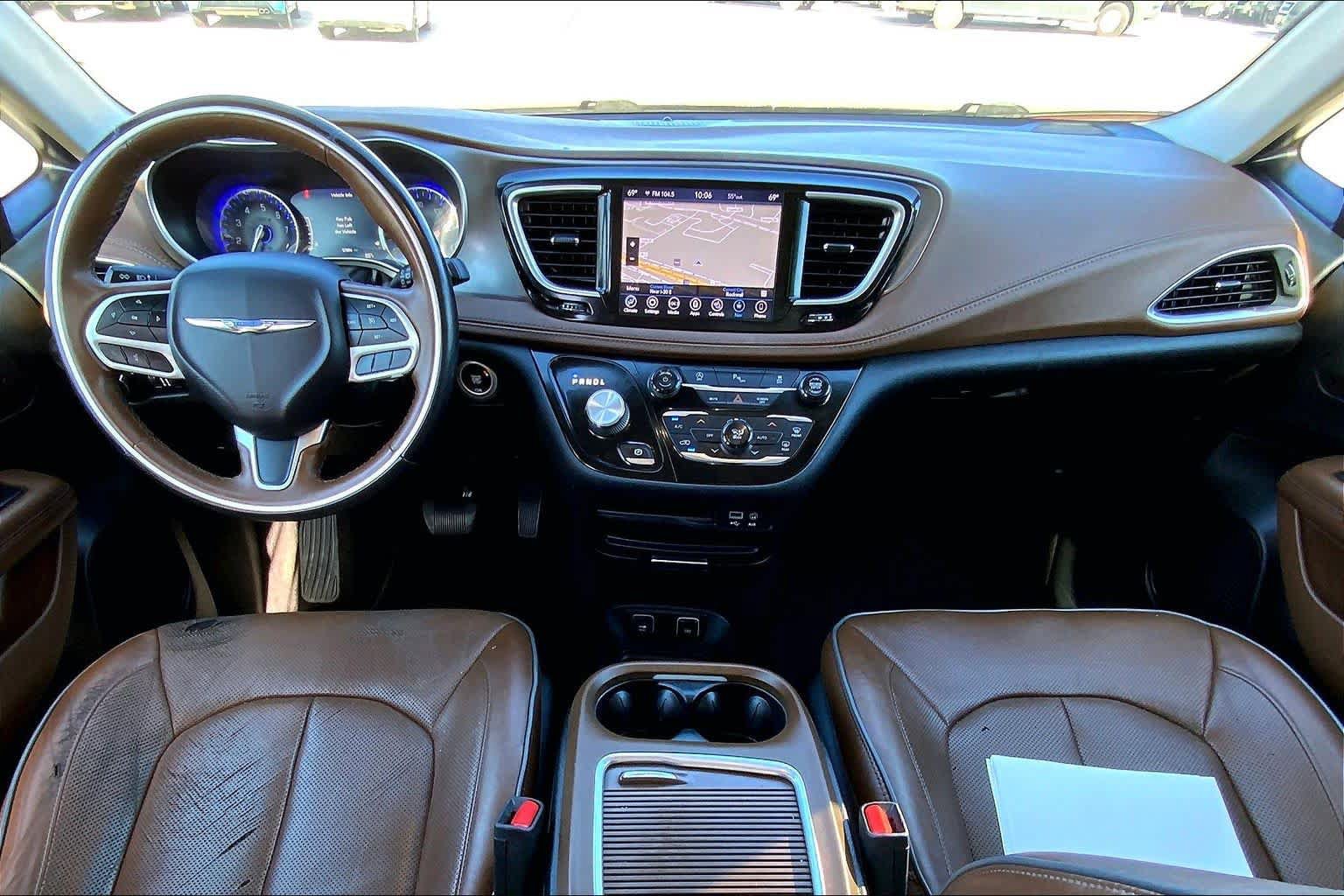 Used 2019 Chrysler Pacifica Limited FWD image 19
