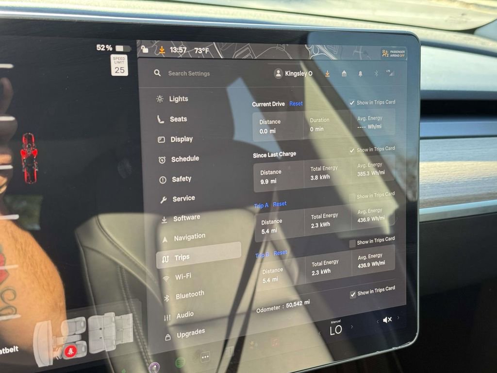 Used 2022 Tesla Model Y Long Range image 33