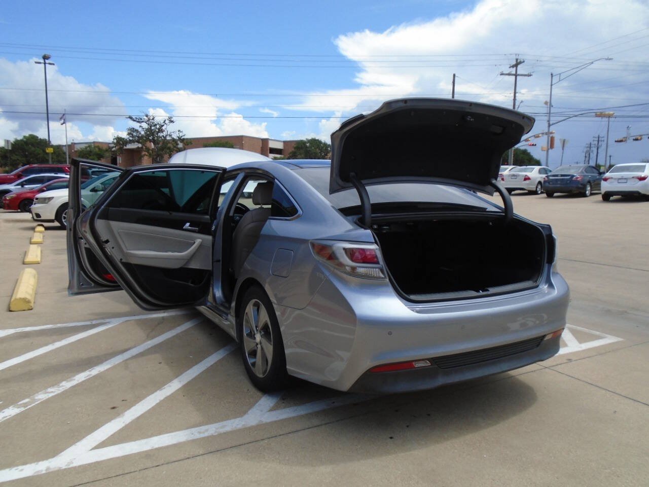 Used 2016 Hyundai Sonata Limited w/ Option Group 02 FWD image 24