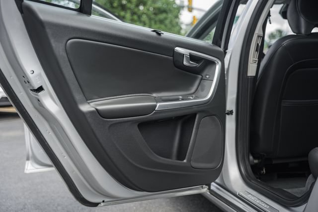 Used 2018 Volvo S60 T5 Inscription FWD image 32