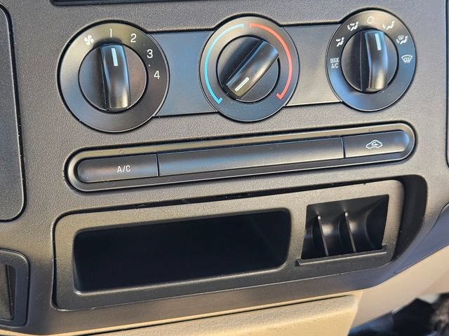 Used 2008 Ford F350 2WD Regular Cab Super Duty image 27