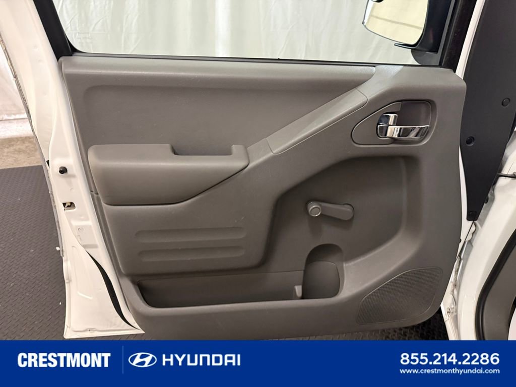 Used 2018 Nissan Frontier S image 22