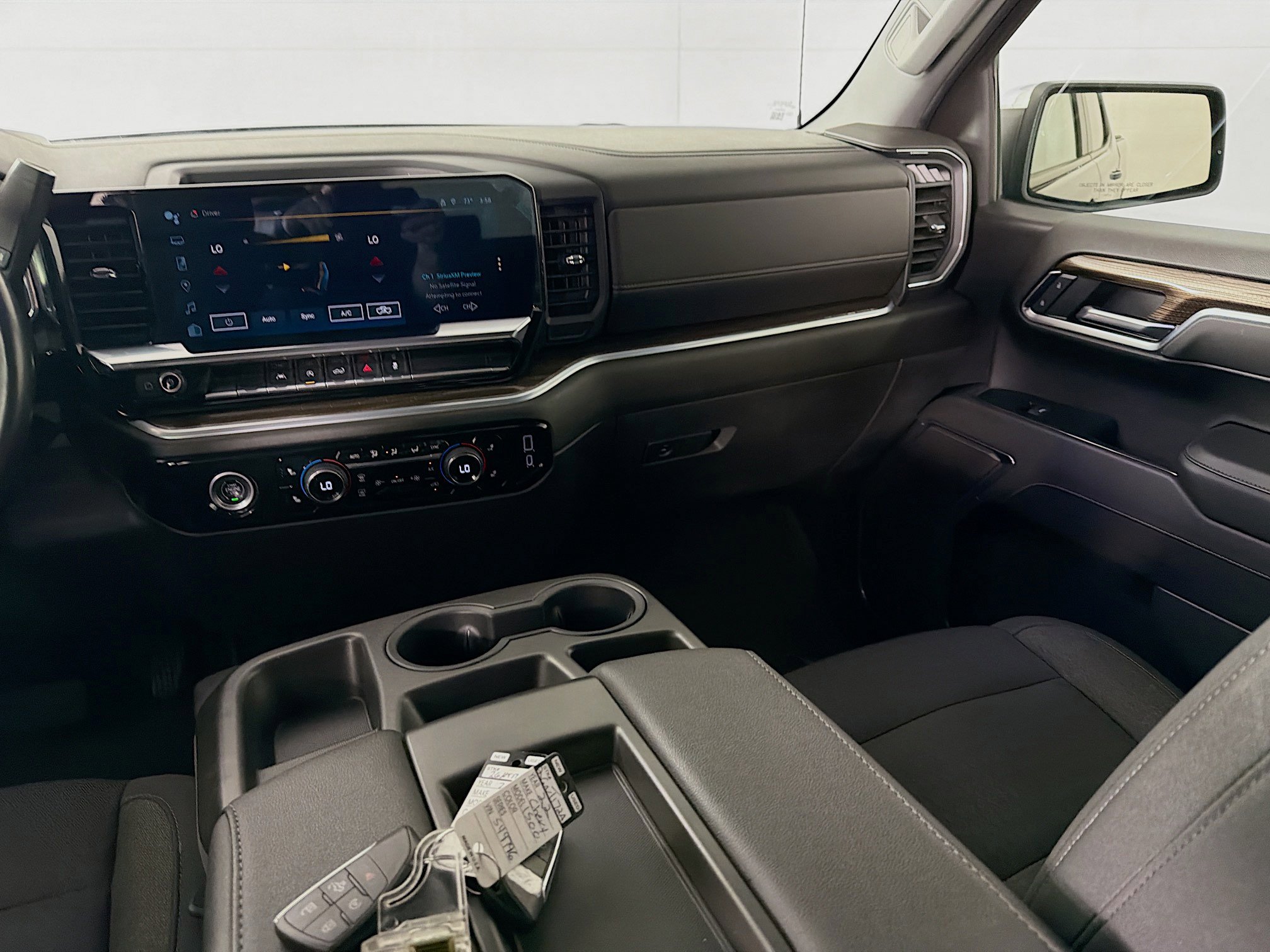 Used 2022 Chevrolet Silverado 1500 LT image 23