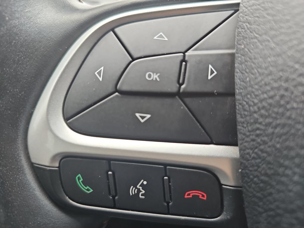 Used 2019 Jeep Compass Limited FWD image 16