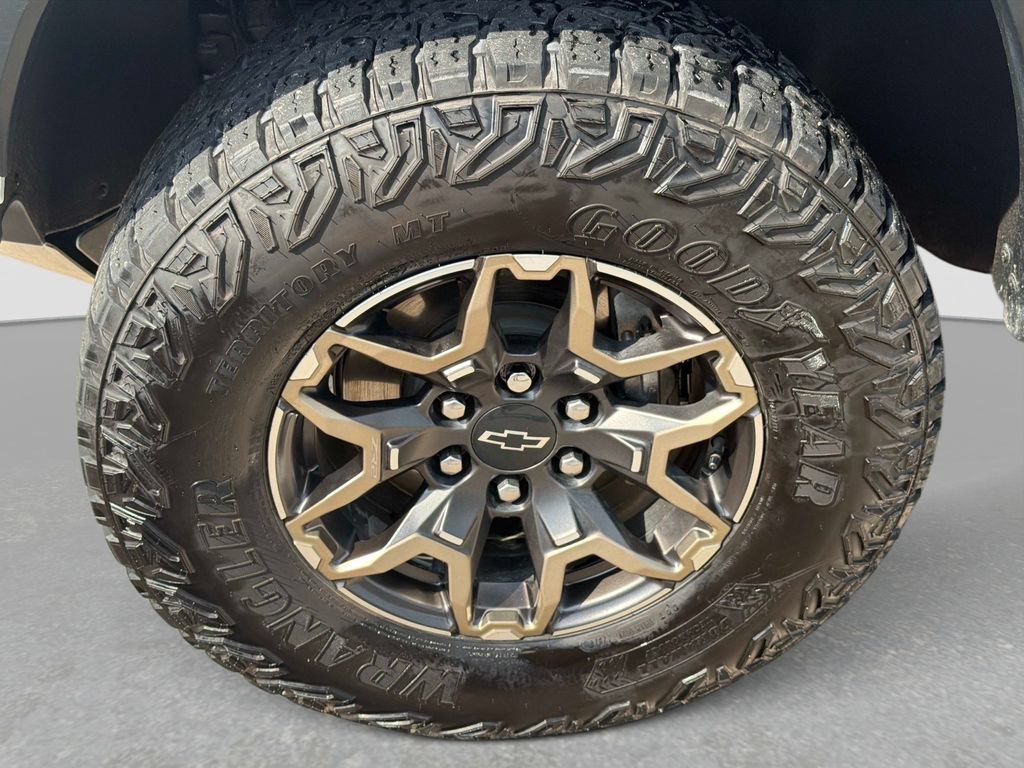 Used 2024 Chevrolet Colorado ZR2 w/ ZR2 Convenience Package III AWD/4WD image 12