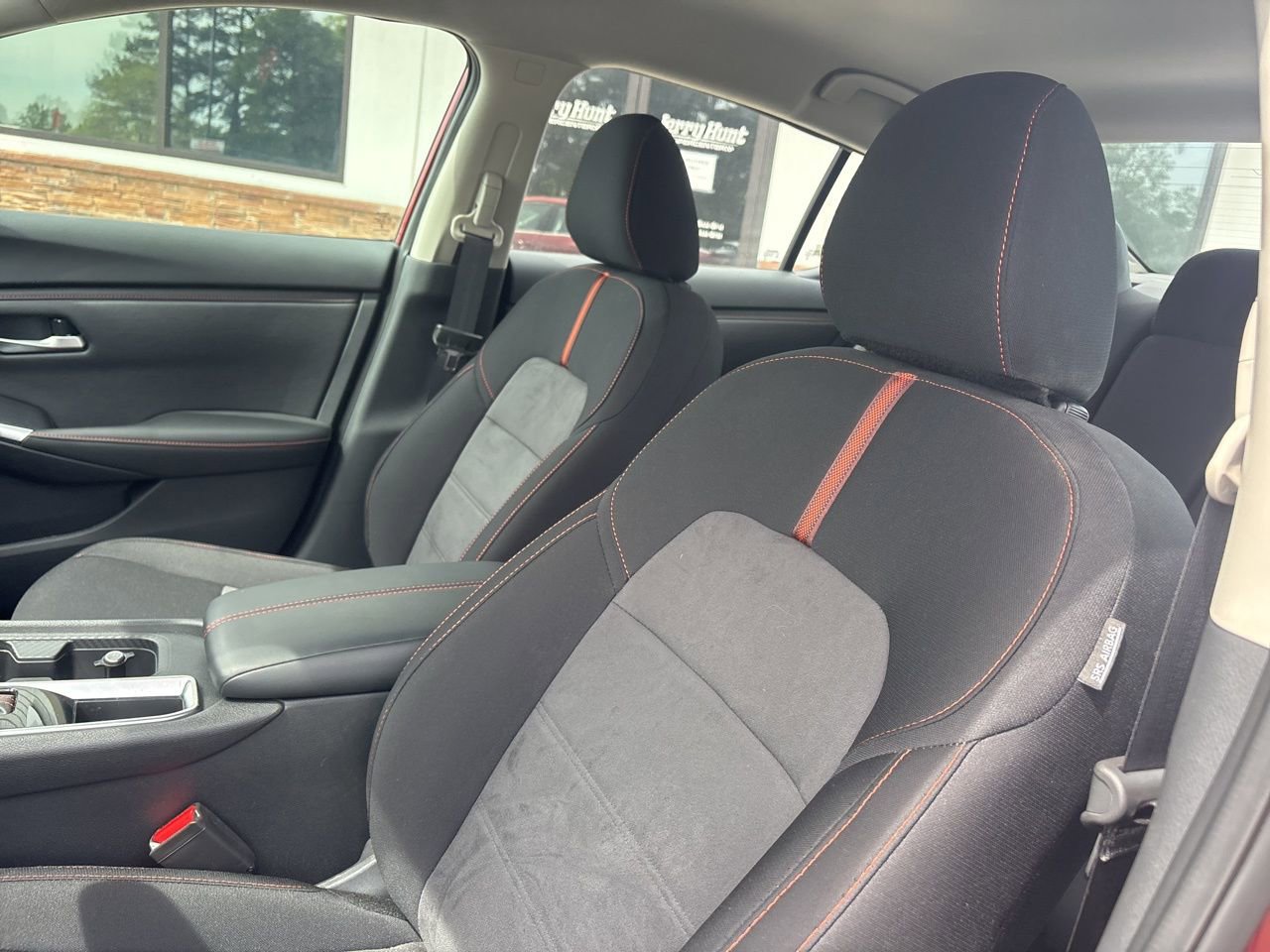 Used 2024 Nissan Sentra SR image 3