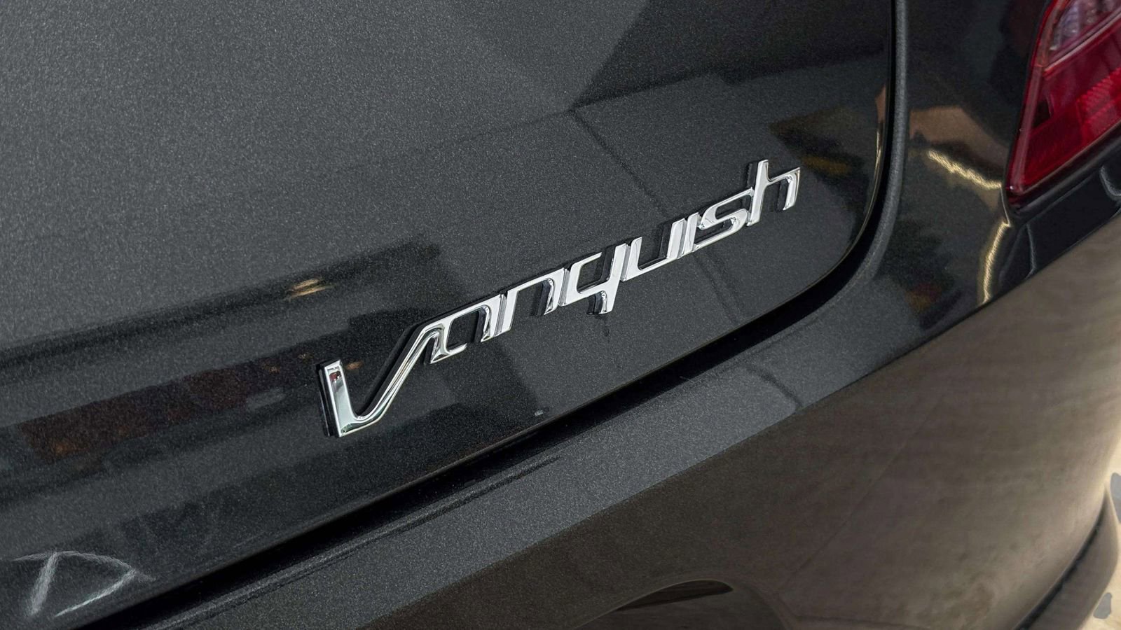 Used 2016 Aston Martin Vanquish Volante image 42