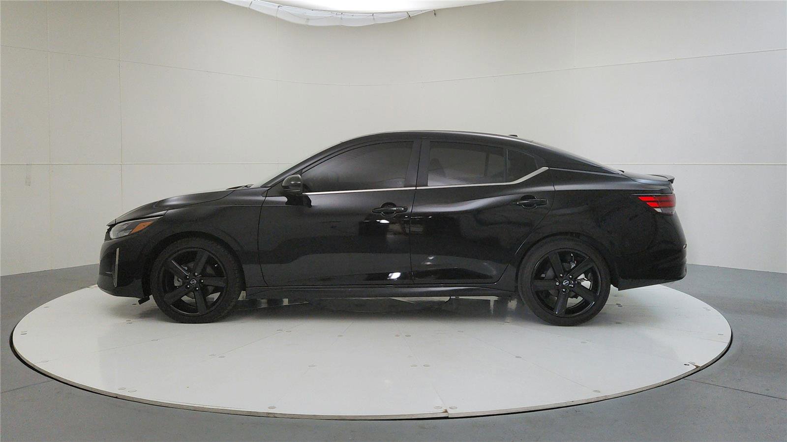 Used 2024 Nissan Sentra SR image 4