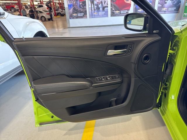 Used 2023 Dodge Charger SXT w/ Plus Group RWD image 5