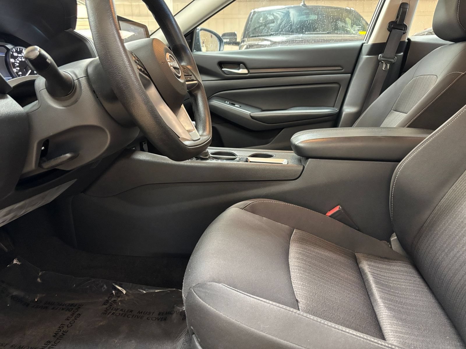 Used 2025 Nissan Altima 2.5 SV FWD image 26