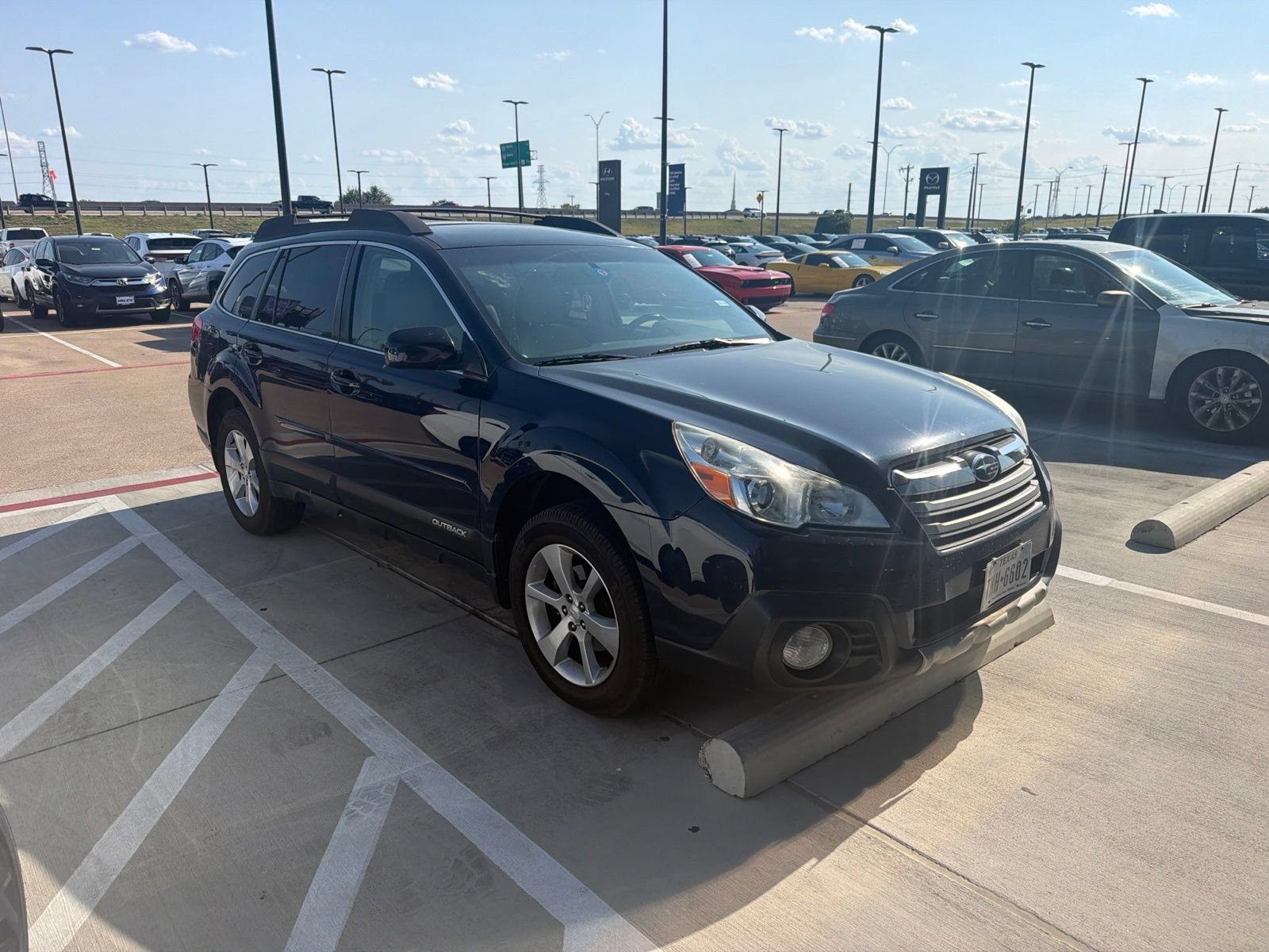 Used 2013 Subaru Outback 2.5i Limited AWD/4WD image 4