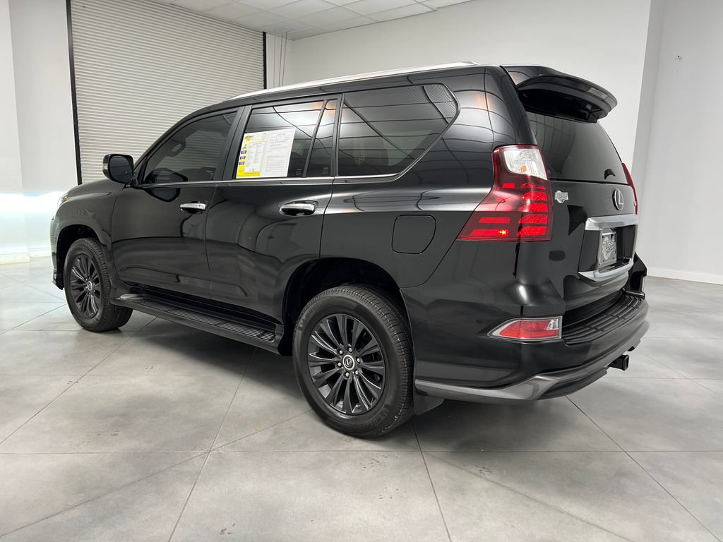Used 2022 Lexus GX 460 Premium w/ Accessory Package AWD/4WD image 6