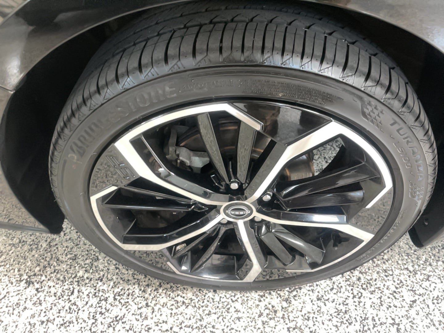 Used 2024 Nissan Altima 2.5 SR w/ SR Premium Package AWD/4WD image 6