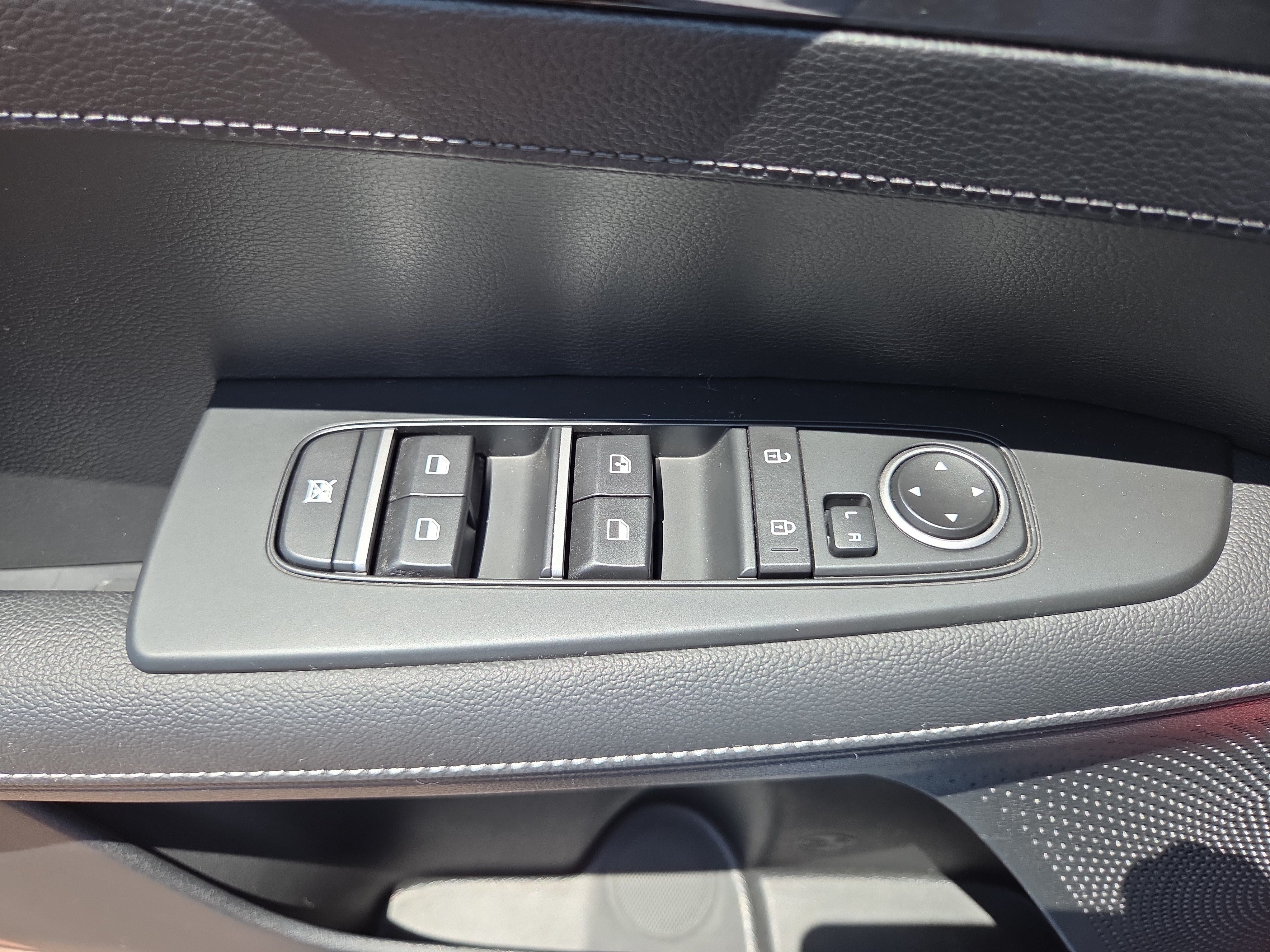 Used 2024 Kia Forte GT-Line FWD image 27