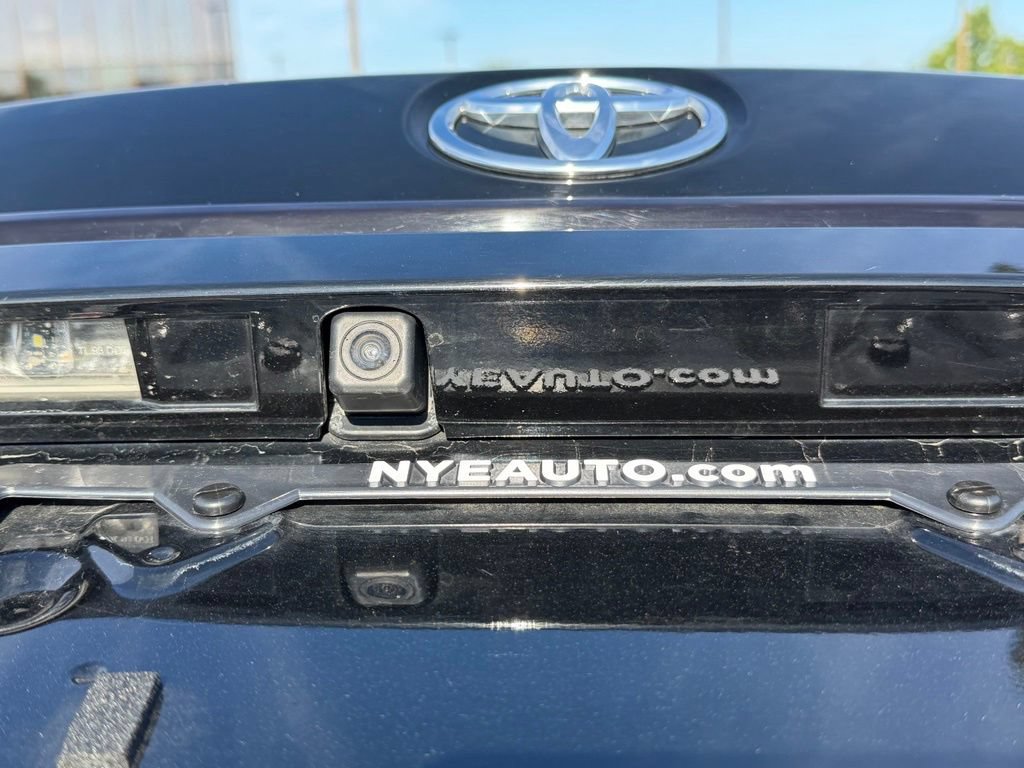 Used 2023 Toyota Corolla LE FWD image 40