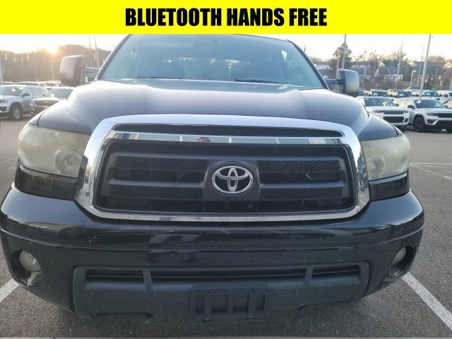 Used 2012 Toyota Tundra 4x4 CrewMax image 3