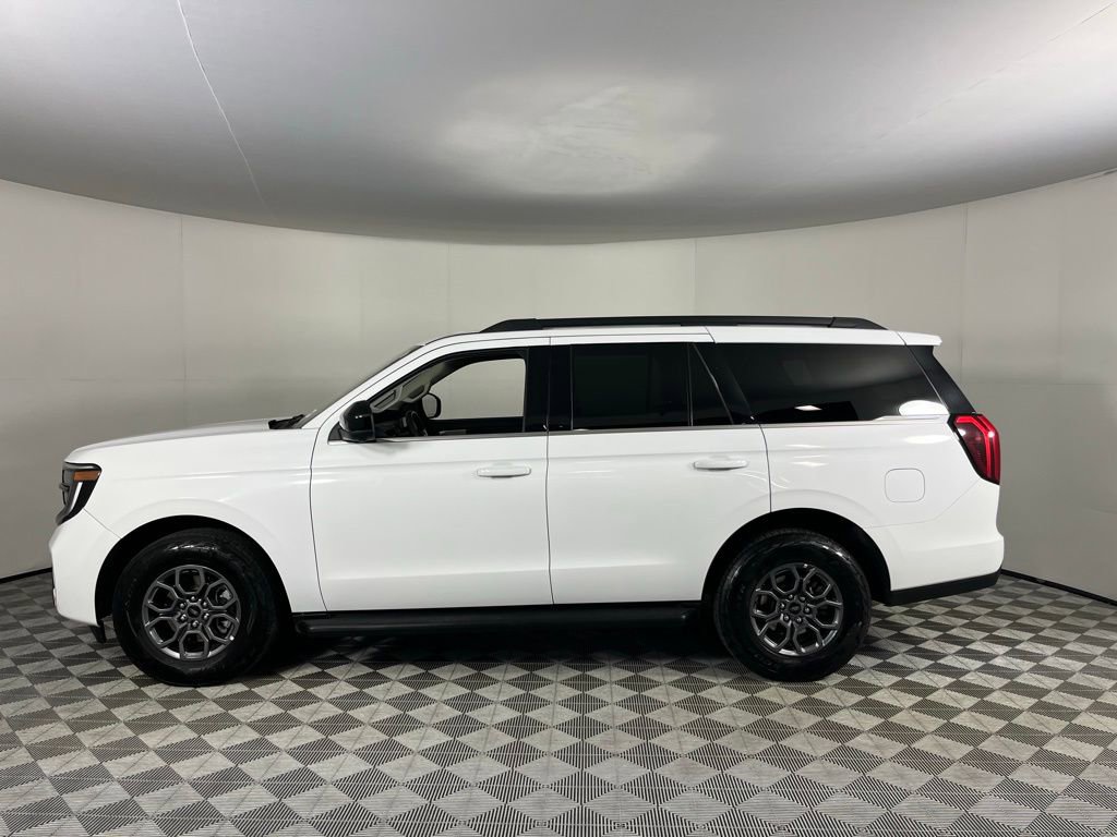 Used 2025 Ford Expedition Active AWD/4WD image 11
