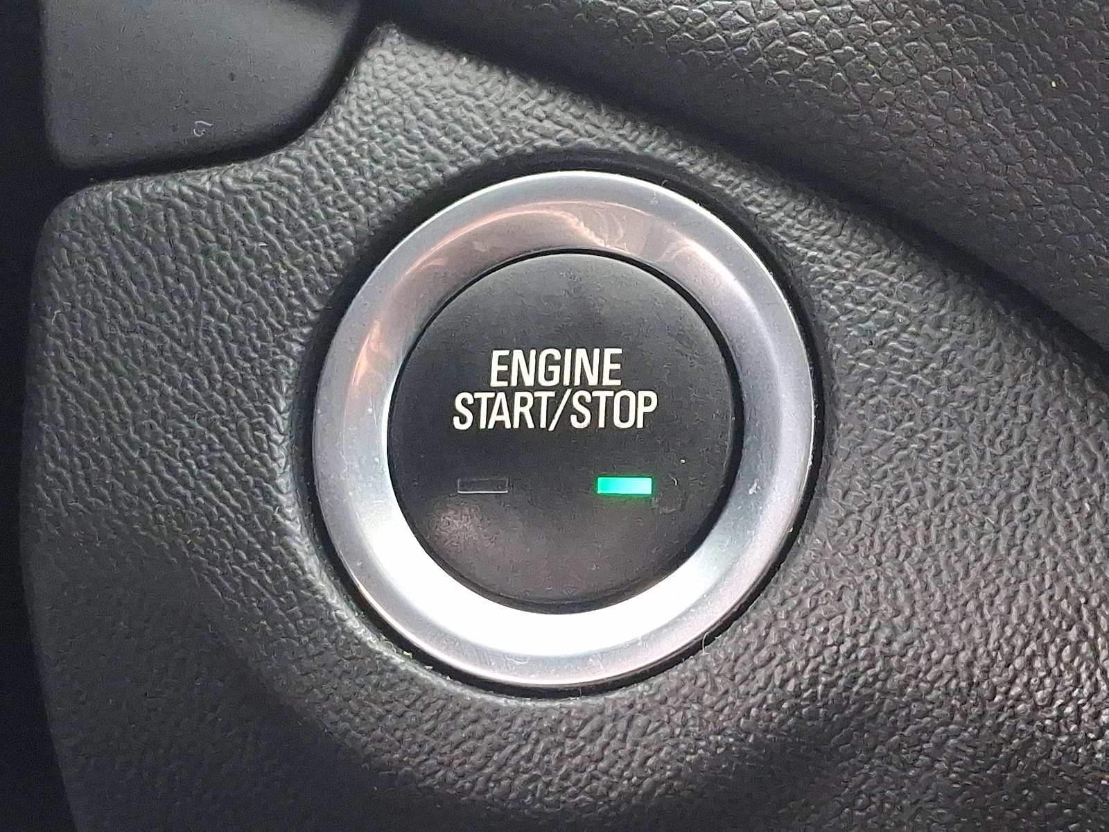 Used 2020 Chevrolet Equinox LT image 24