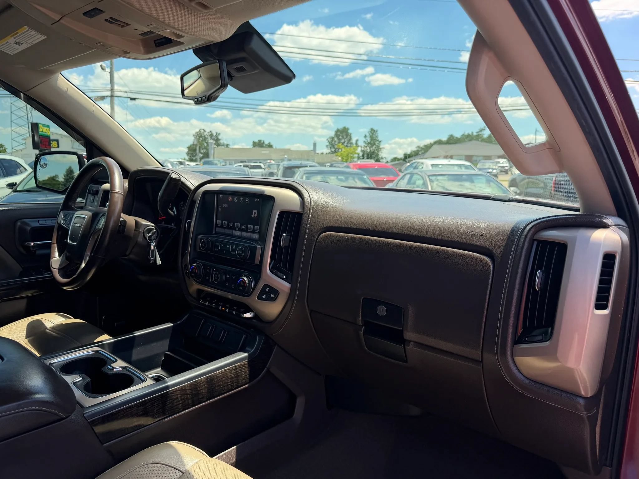 Used 2016 GMC Sierra 1500 Denali w/ Enhanced Driver Alert Package AWD/4WD image 15