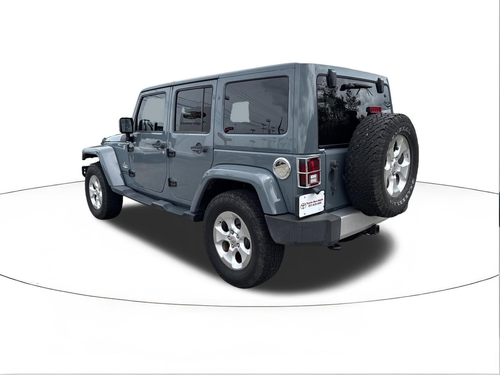 Used 2014 Jeep Wrangler Unlimited Sahara w/ Connectivity Group image 5