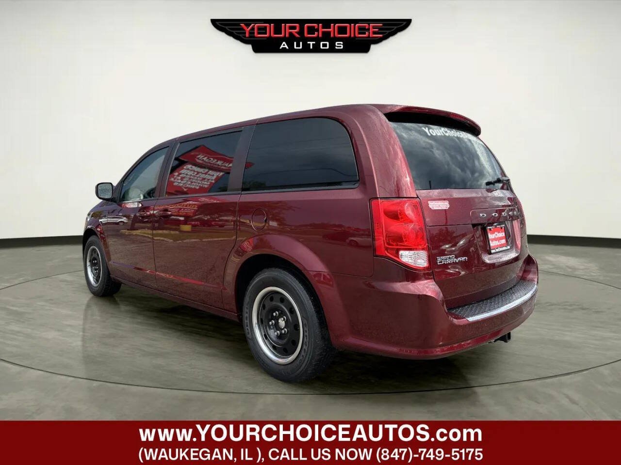 Used 2018 Dodge Grand Caravan SE w/ UConnect Hands-Free Group FWD image 3