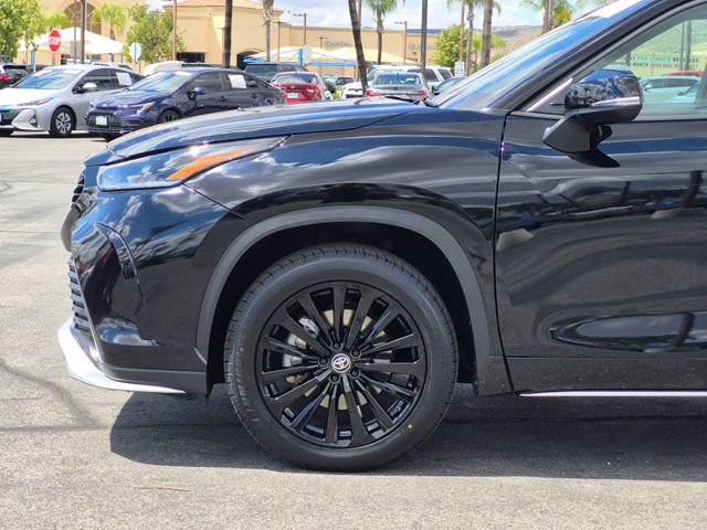Used 2025 Toyota Highlander XSE image 25