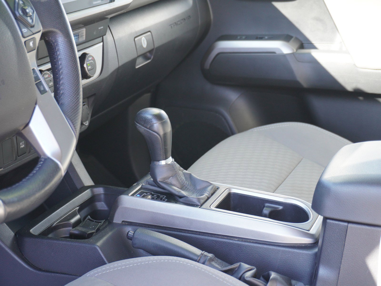 Used 2022 Toyota Tacoma SR5 image 20