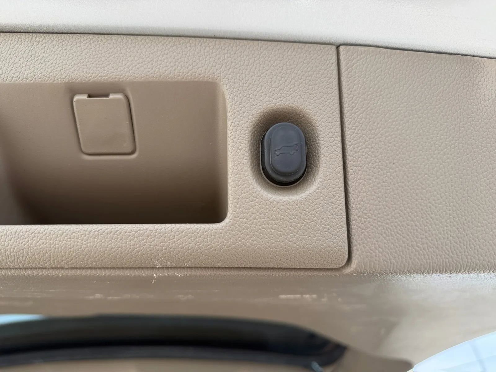 Used 2019 GMC Yukon XL SLT w/ Open Road Package RWD image 30