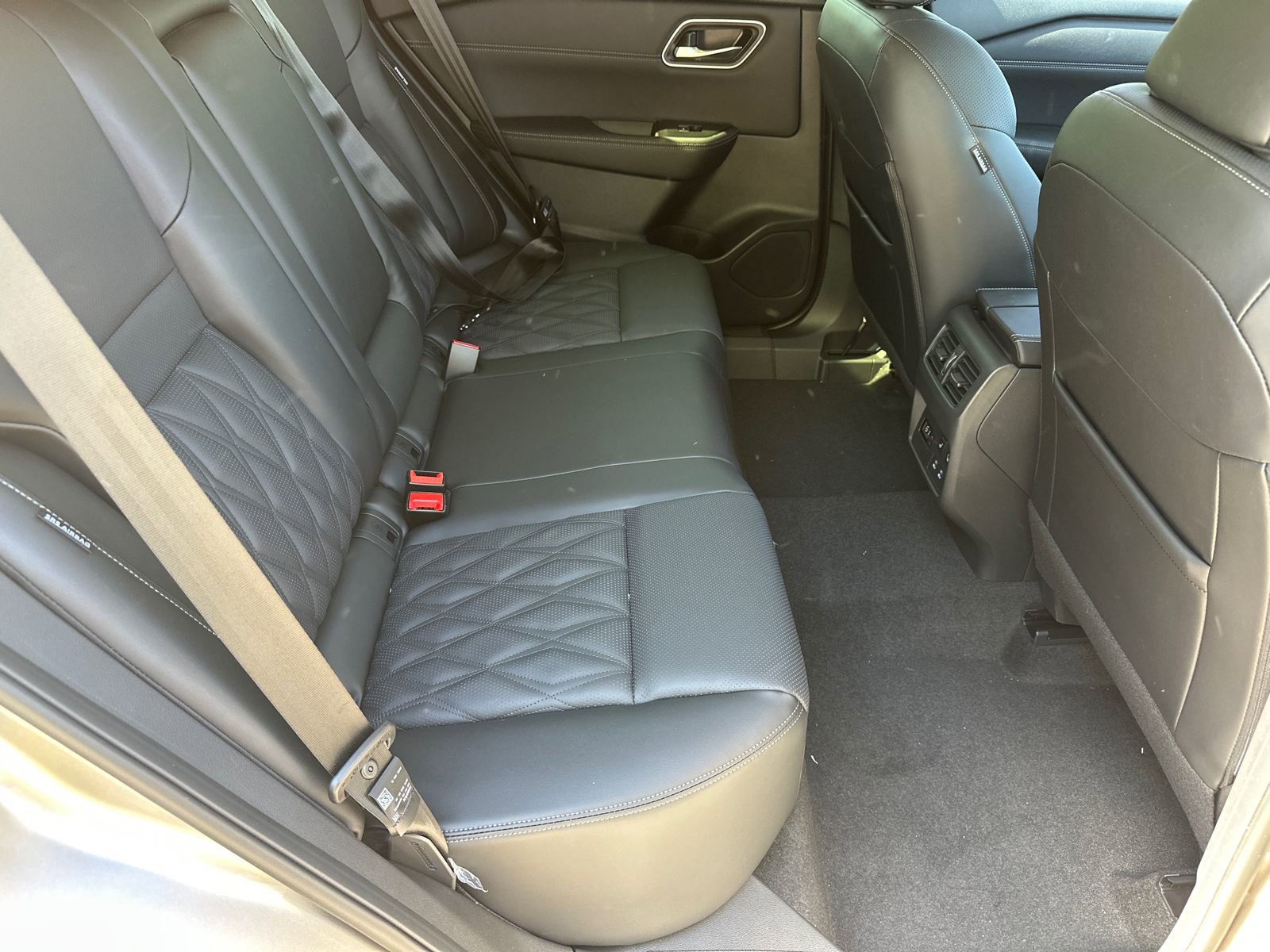 New 2026 Nissan Rogue Platinum w/ Platinum Premium Package image 13