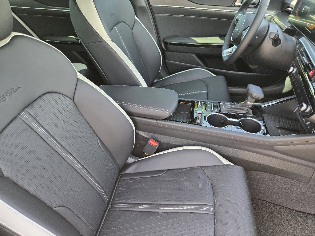 New 2026 Kia K5 GT-Line image 10