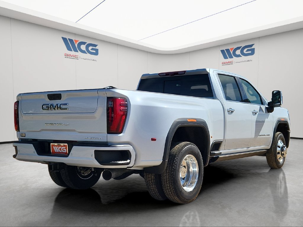 New 2026 GMC Sierra 3500 Denali Ultimate AWD/4WD image 3