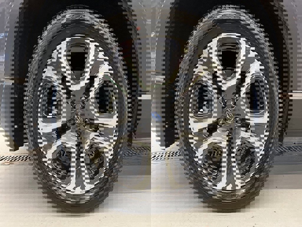 Used 2024 Subaru Ascent Touring image 41