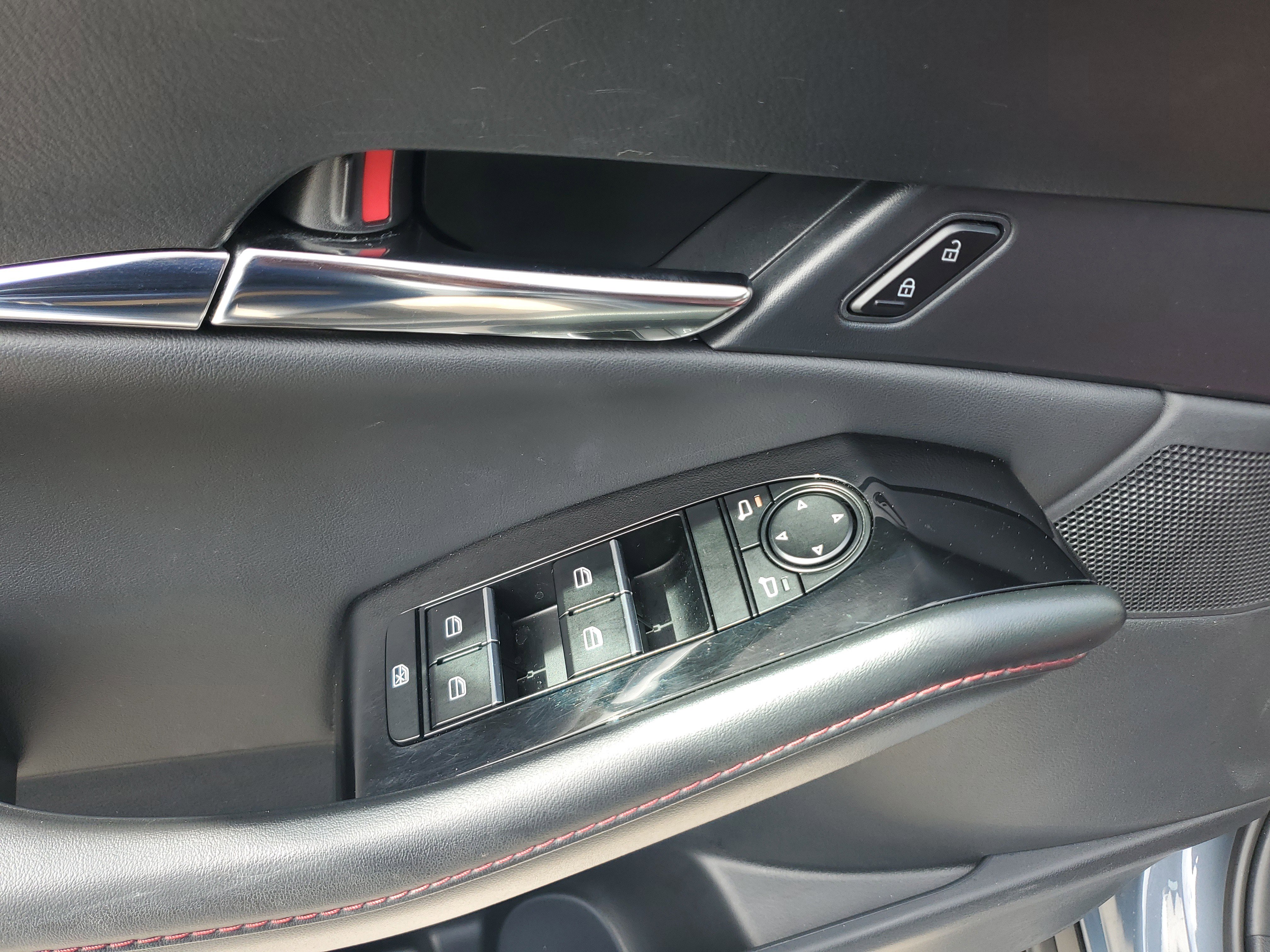 Used 2025 MAZDA CX-30 AWD 2.5 S w/ Preferred Package image 30