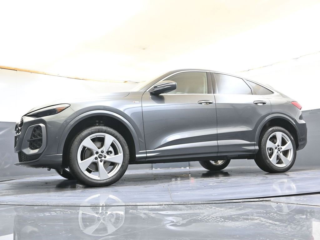 New 2025 Audi Q5 Premium Plus image 35