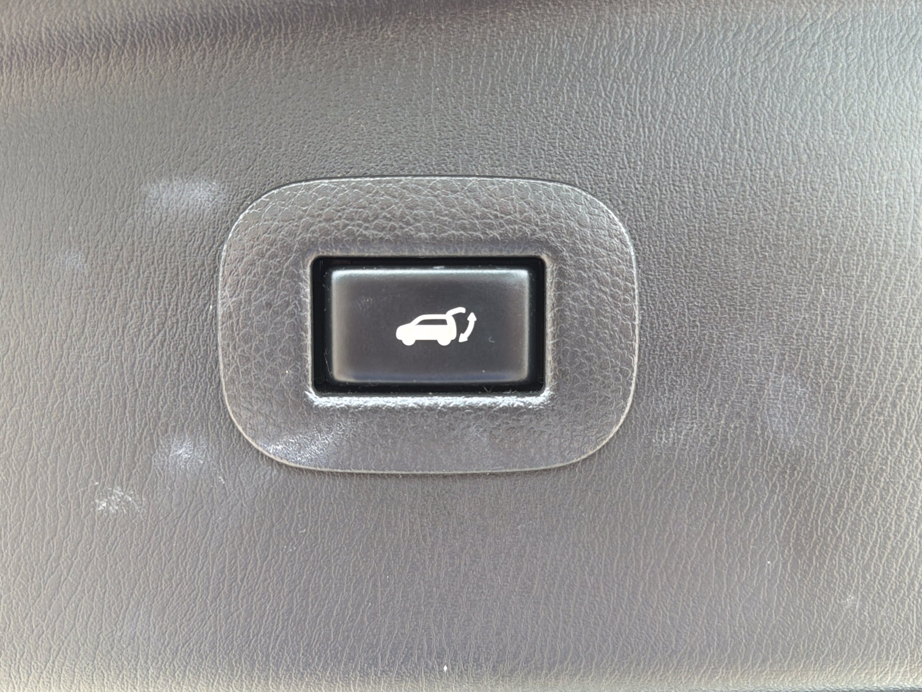 Used 2020 Nissan Armada SL w/ Premium Package RWD image 49