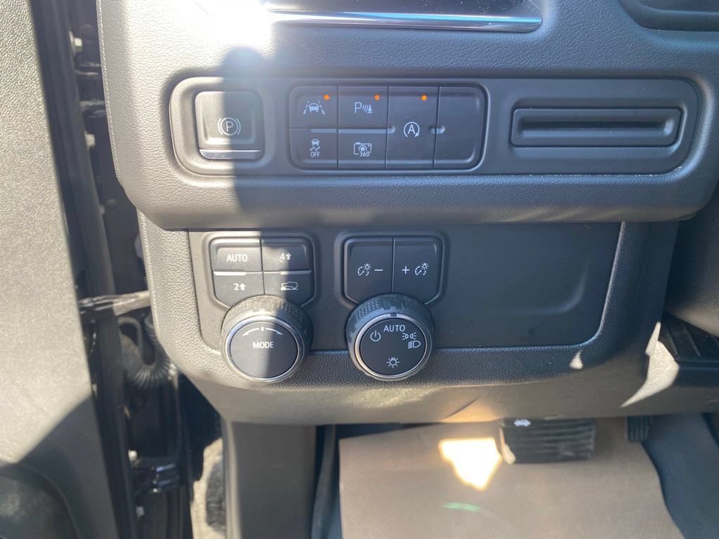 Certified 2023 Chevrolet Tahoe RST w/ Luxury Package AWD/4WD image 14