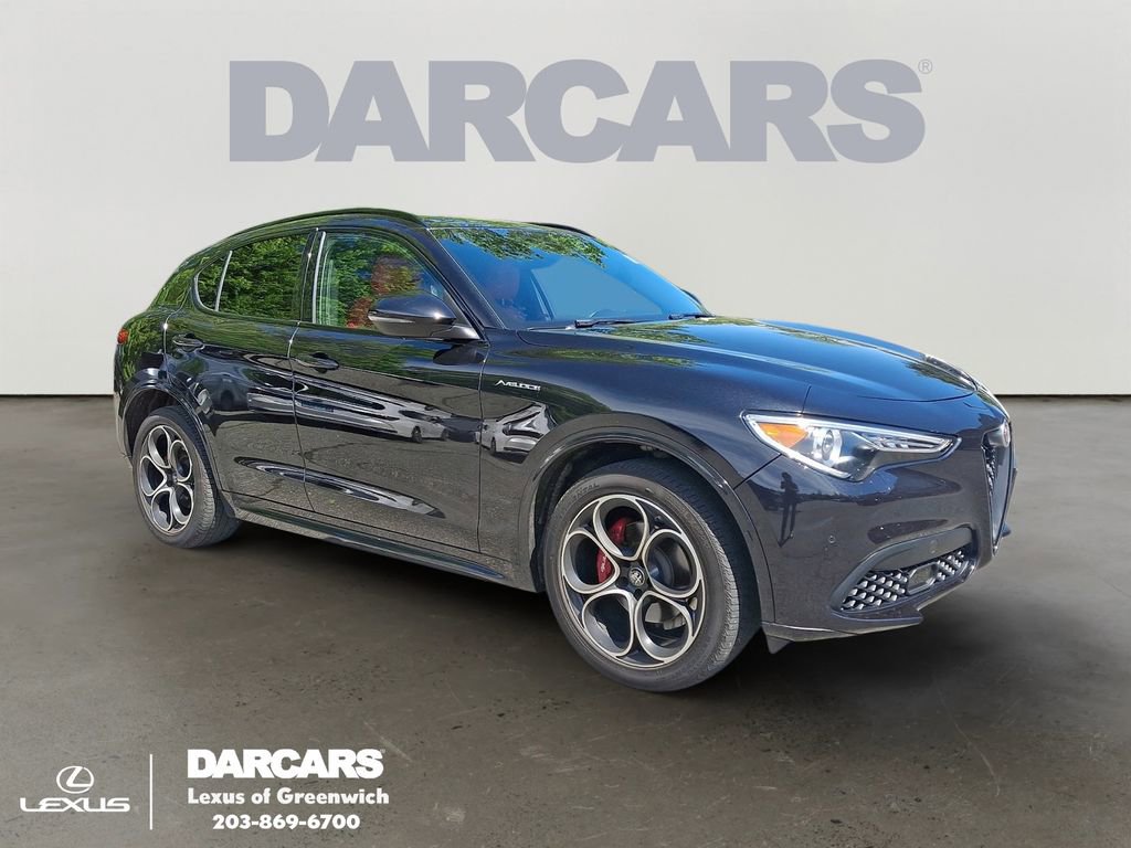 Used 2023 Alfa Romeo Stelvio Veloce AWD/4WD image 1