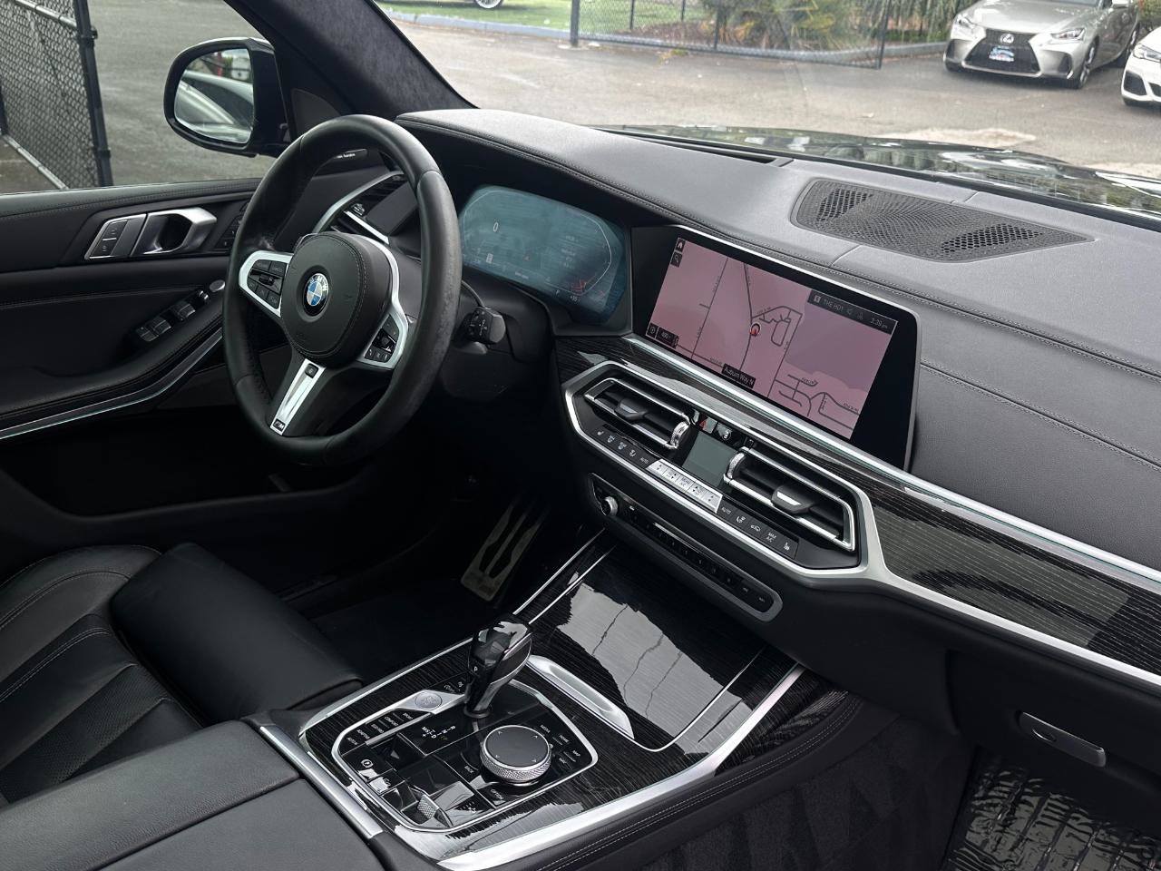 Used 2020 BMW X7 xDrive40i w/ M Sport Package AWD/4WD image 40