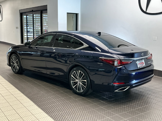 Used 2022 Lexus ES 350 w/ Premium Package FWD image 4