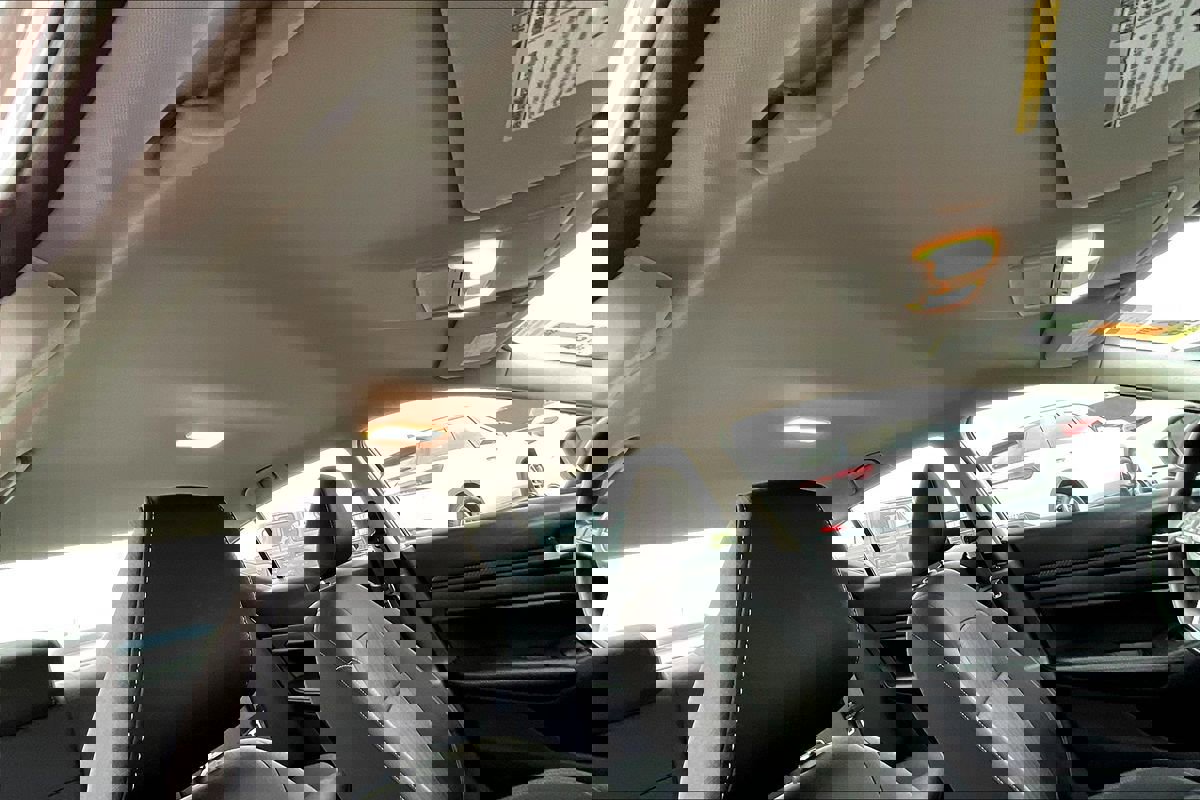 Used 2024 Nissan Altima 2.5 SV image 19