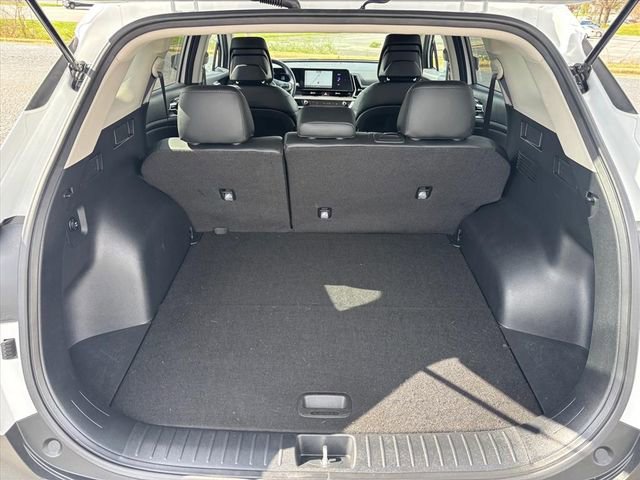 Used 2025 Kia Sportage EX image 26