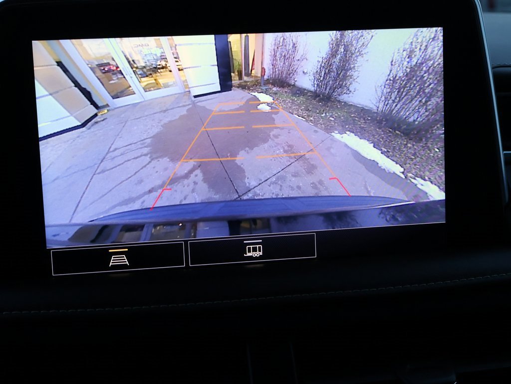 Used 2021 GMC Yukon SLT image 32