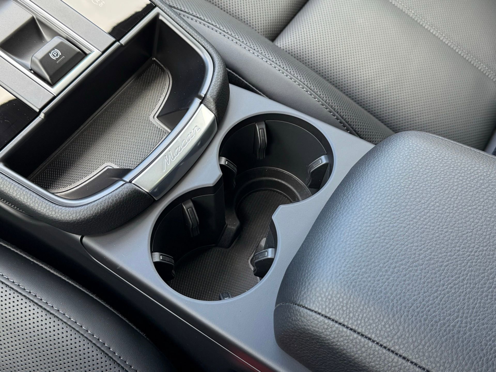 Used 2026 Porsche Macan image 23