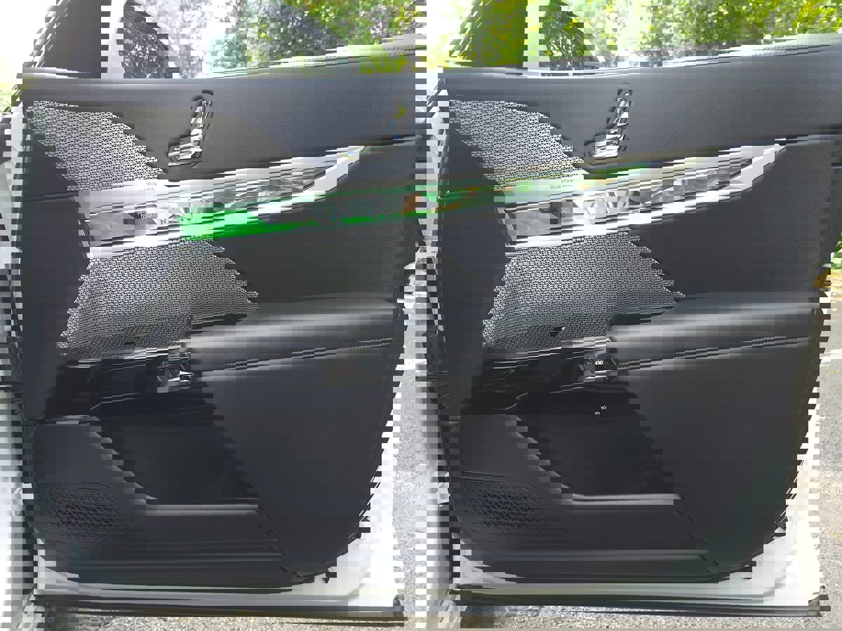 Used 2023 BMW 740i image 23