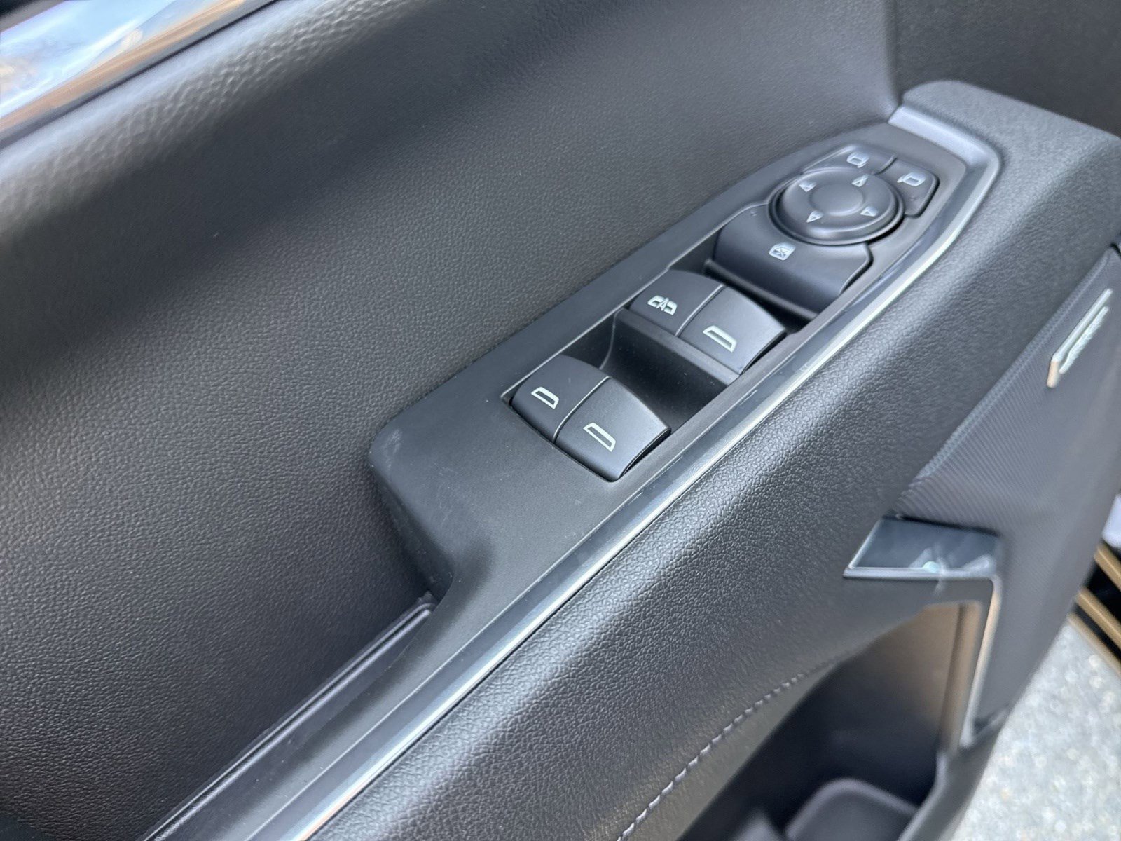 New 2026 Chevrolet Silverado 1500 RST w/ Dark Appearance Package image 13