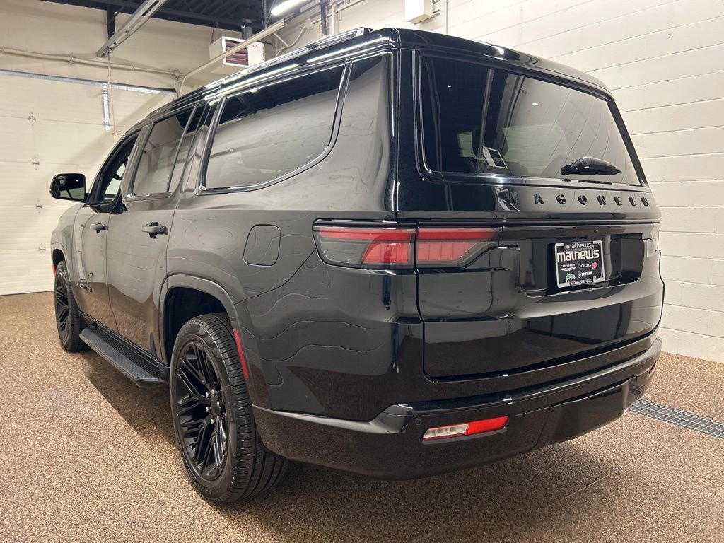 Used 2024 Jeep Wagoneer Series II AWD/4WD image 10