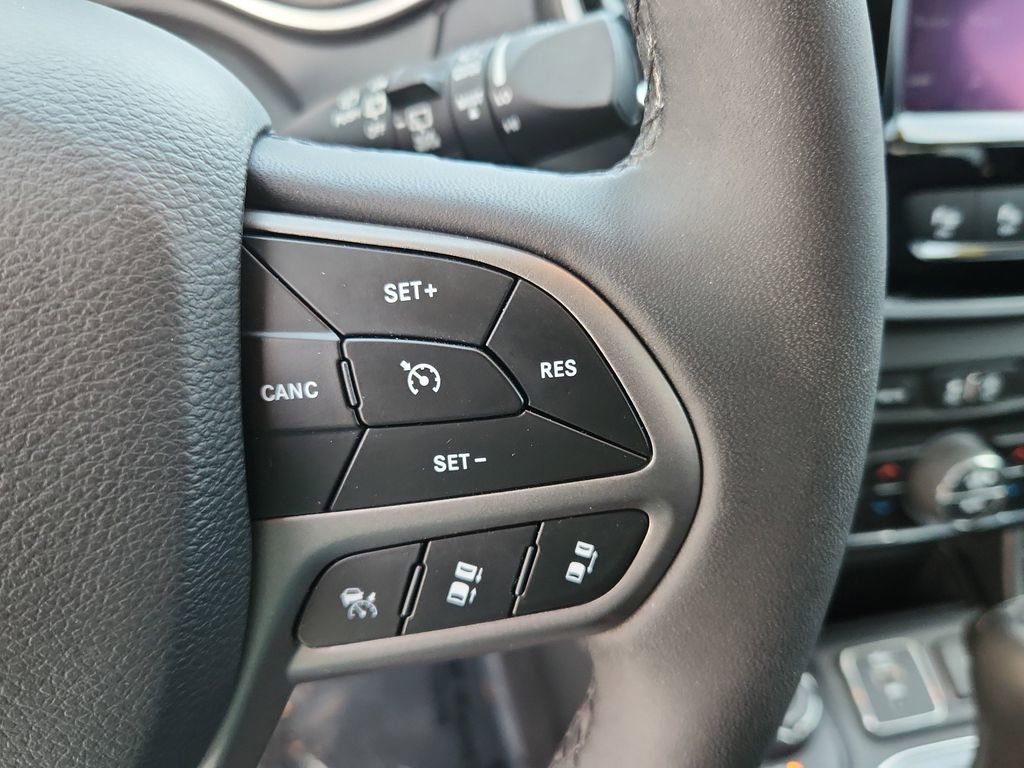 Used 2022 Jeep Cherokee Limited w/ Elite Package image 22